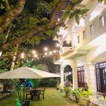 Plantation Surf Inn & Restaurant - Midigama East Εξωτερικό φωτογραφία
