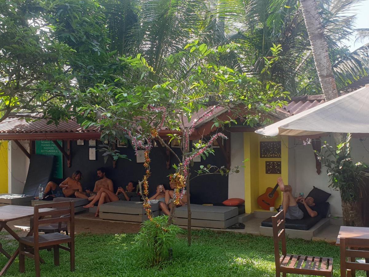 Plantation Surf Inn & Restaurant - Midigama East Εξωτερικό φωτογραφία
