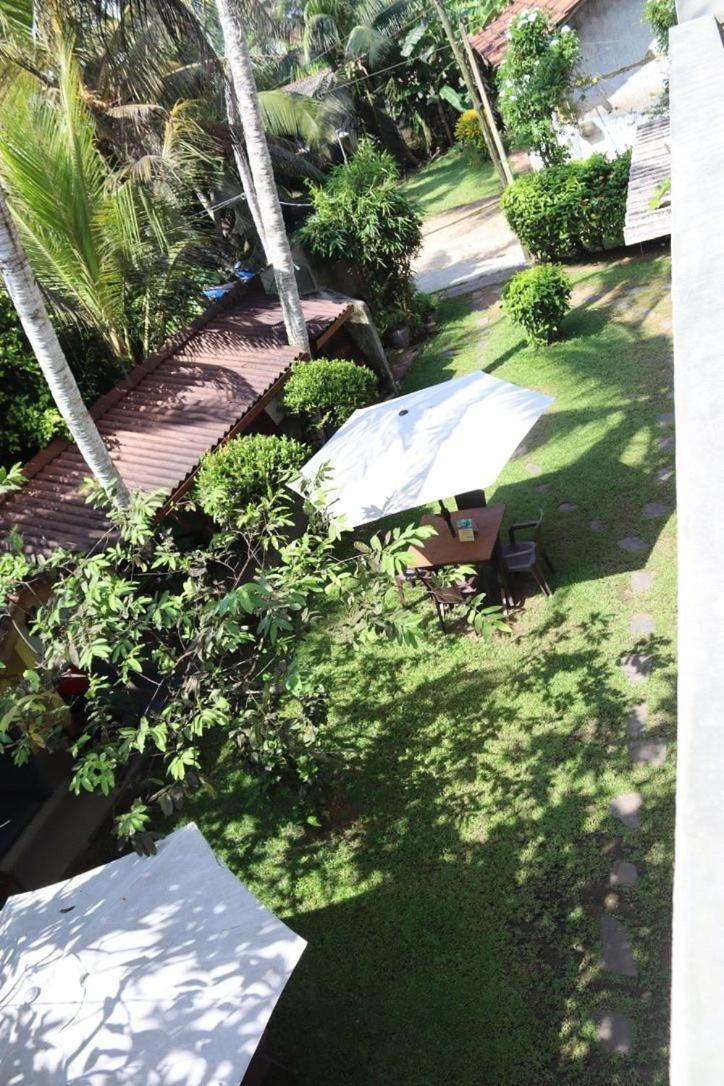 Plantation Surf Inn & Restaurant - Midigama East Εξωτερικό φωτογραφία