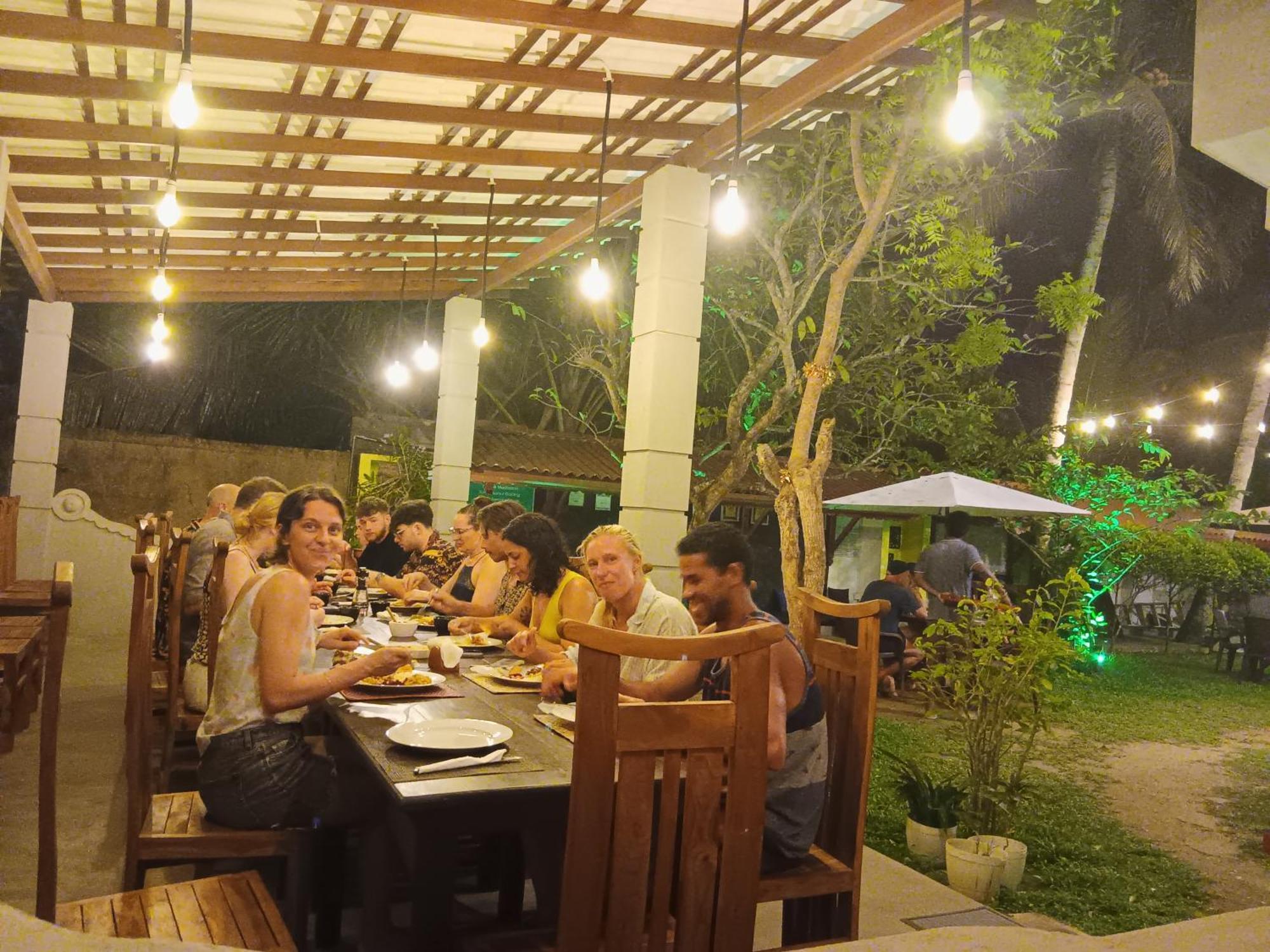 Plantation Surf Inn & Restaurant - Midigama East Εξωτερικό φωτογραφία