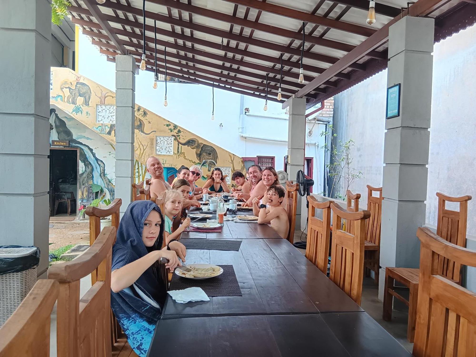 Plantation Surf Inn & Restaurant - Midigama East Εξωτερικό φωτογραφία